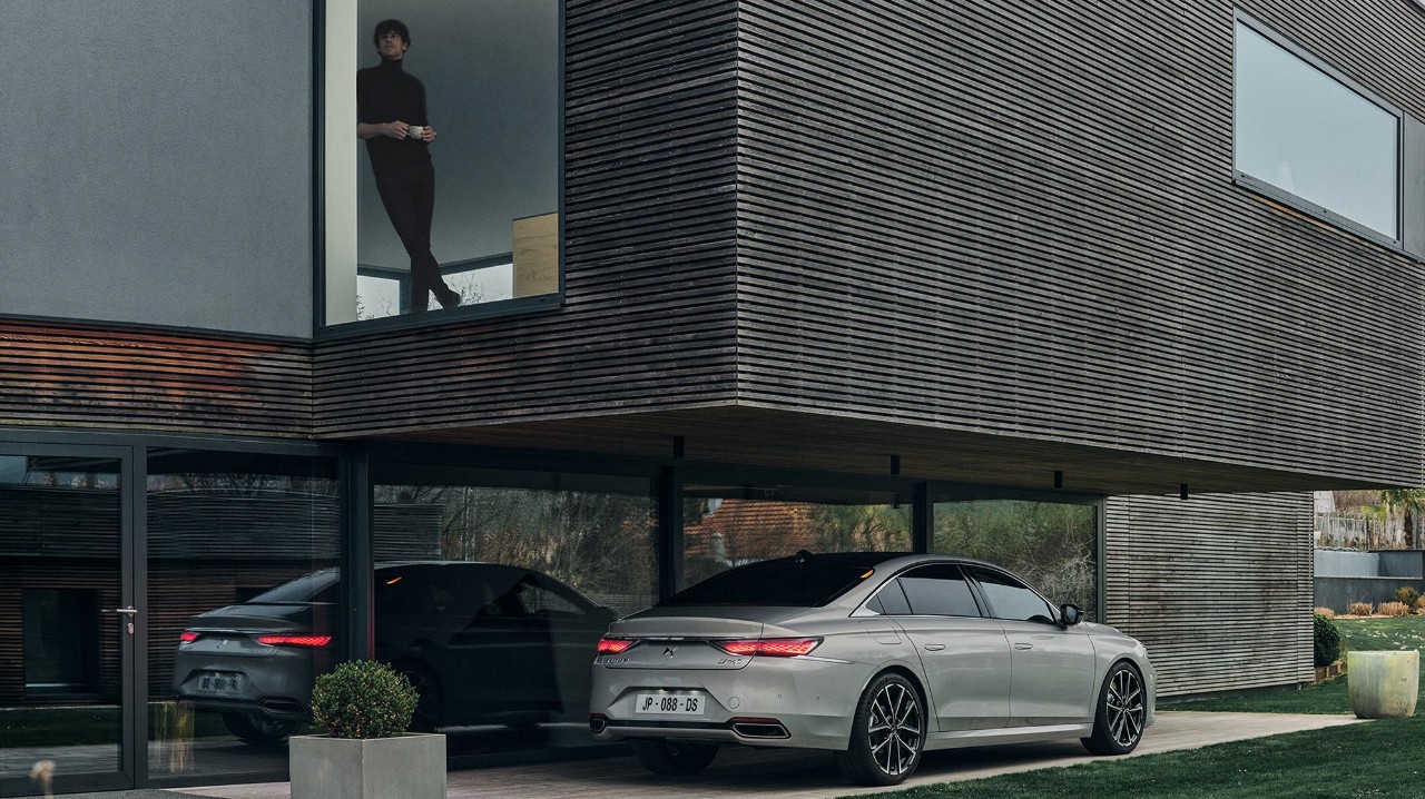 Frontseite des DS 9 E-TENSE 4x4 2022